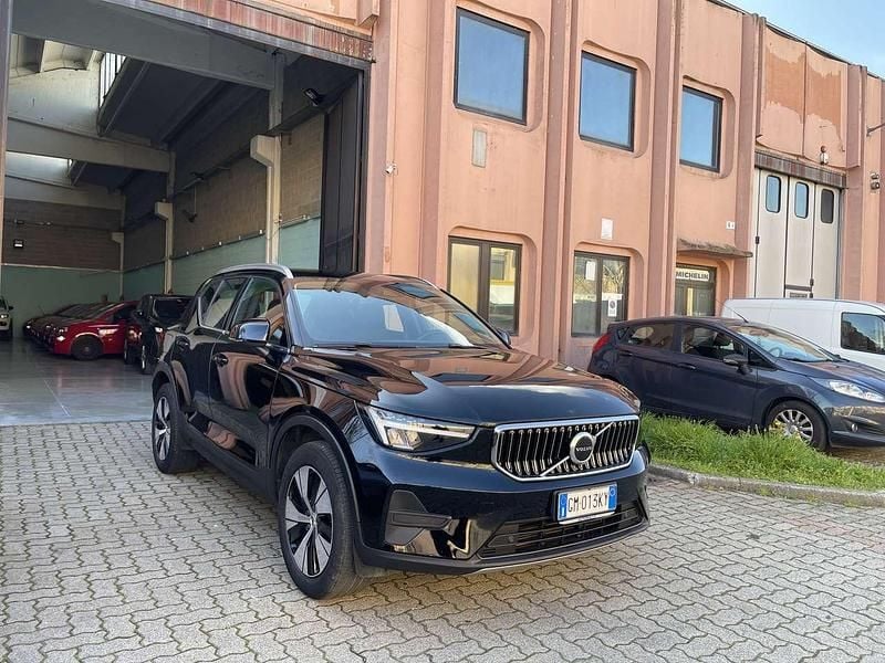 Usata Volvo XC40 129 CV (94 kW) 2022 Nero SUV