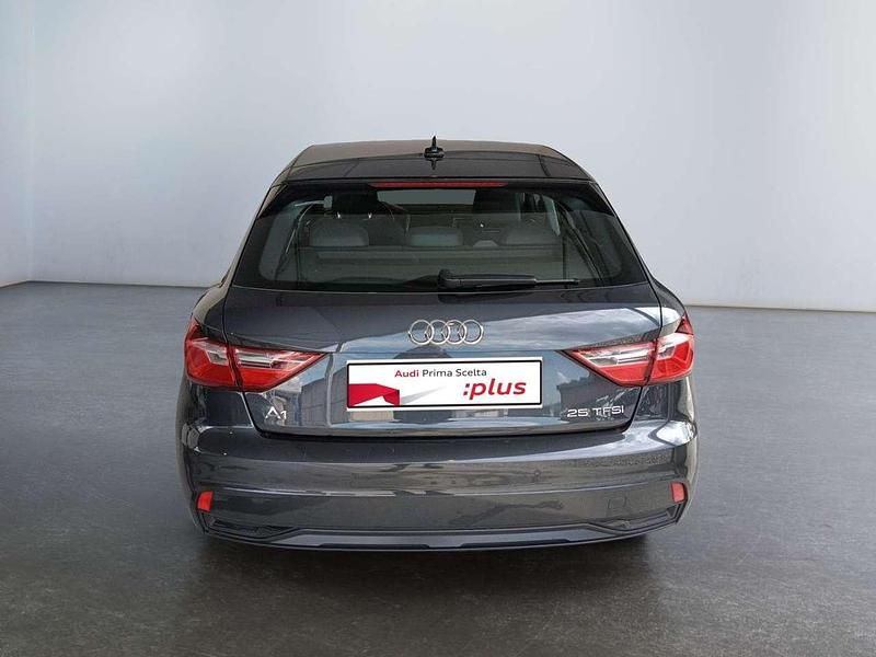 Usata Audi A1 Advanced 95 CV (69 kW) 2021 Grigio SUV