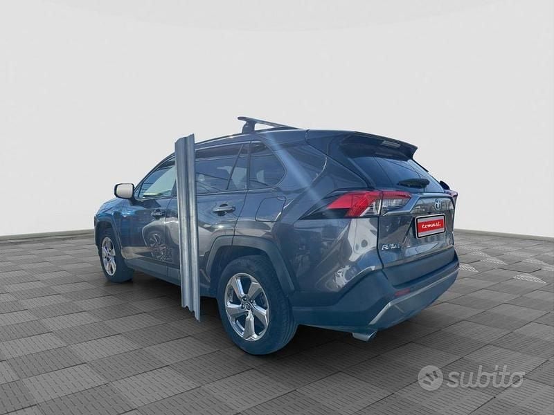 Usata Toyota RAV4 Hybrid Business Edition 218 CV (160 kW) 2019 Dark grey SUV