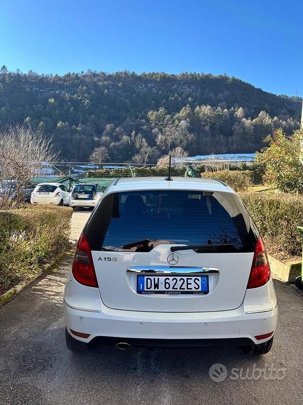 Usata Mercedes A150 Avantgarde Edition 95 CV (69 kW) 2009 Bianco Monovolume