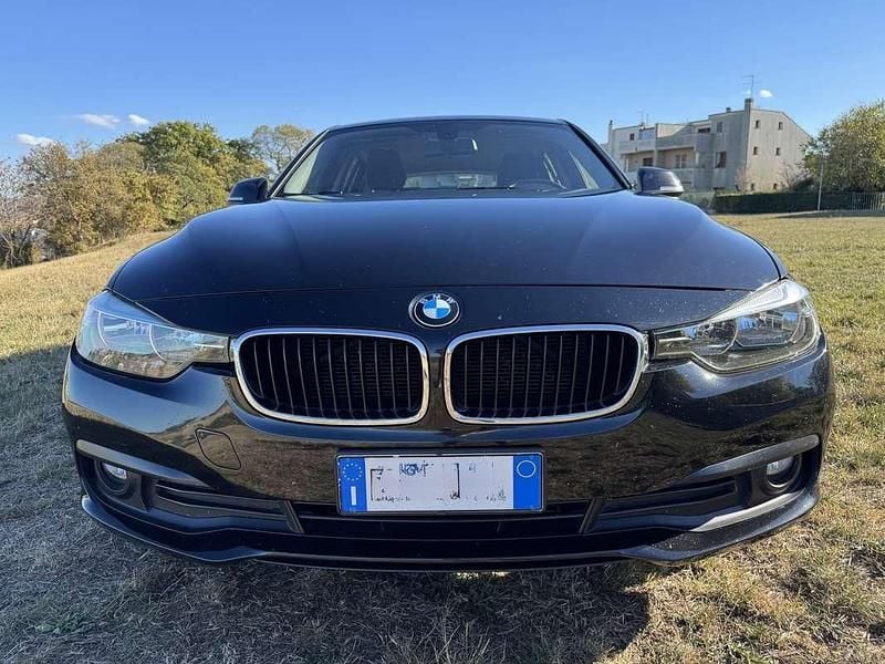 Usata BMW 318 Advantage 150 CV (110 kW) 2016 Nero Station wagon