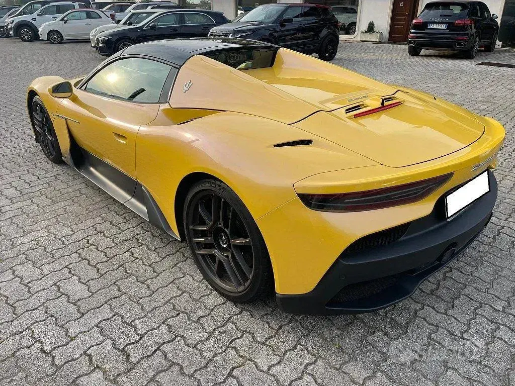 Usata Maserati MC20 630 CV (463 kW) 2024 Giallo Coupé