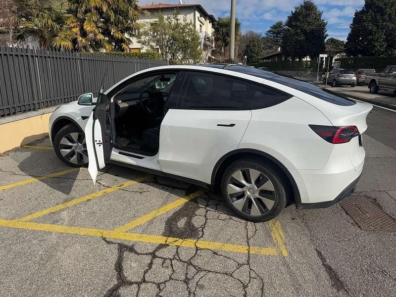 Usata Tesla Model Y 88 kW (120 CV) 2022 Bianco SUV