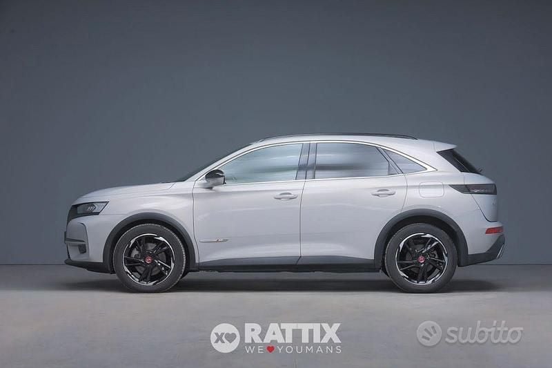 Usata DS Automobiles DS7 Crossback Performance 300 CV (220 kW) 2021 Grigio cristallo SUV