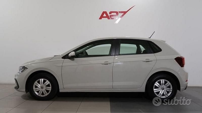 Usata VW Polo 95 CV (69 kW) 2022 Grigio Utilitaria