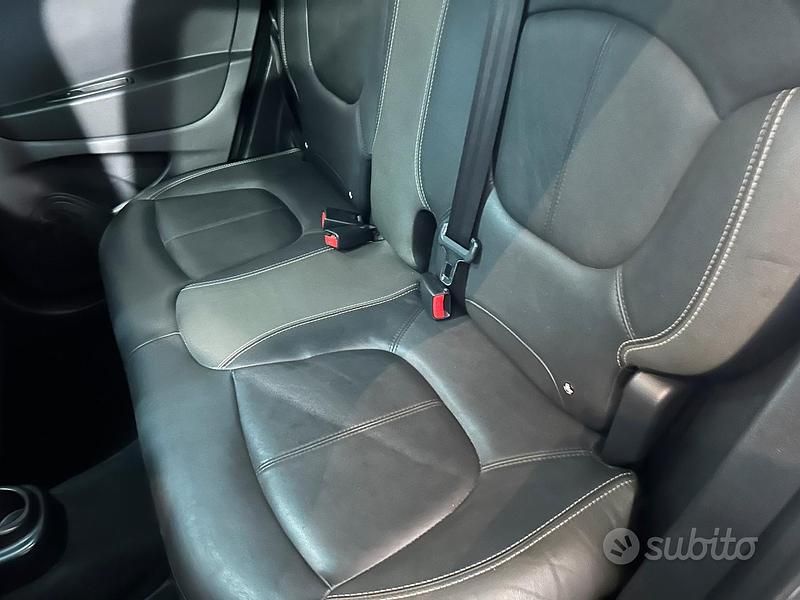 Usata Renault Captur 110 CV (80 kW) 2016 Grigio SUV