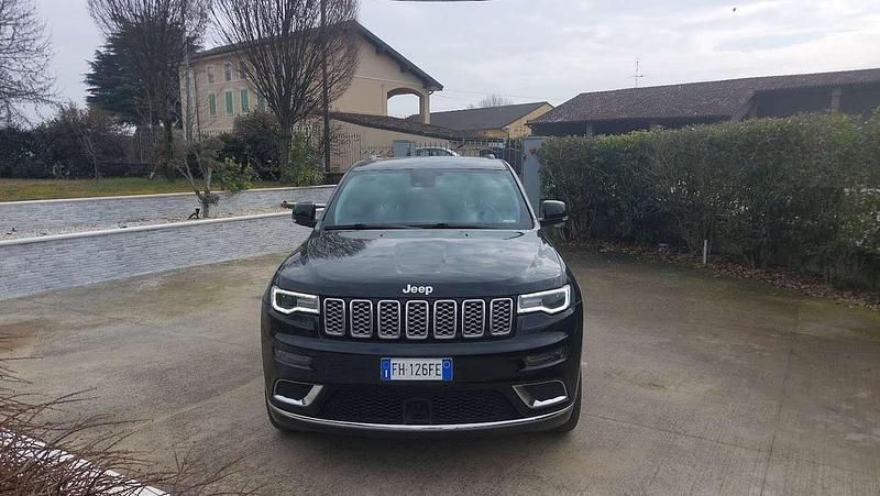 Usata Jeep Grand Cherokee Overland 250 CV (183 kW) 2017 Nero SUV