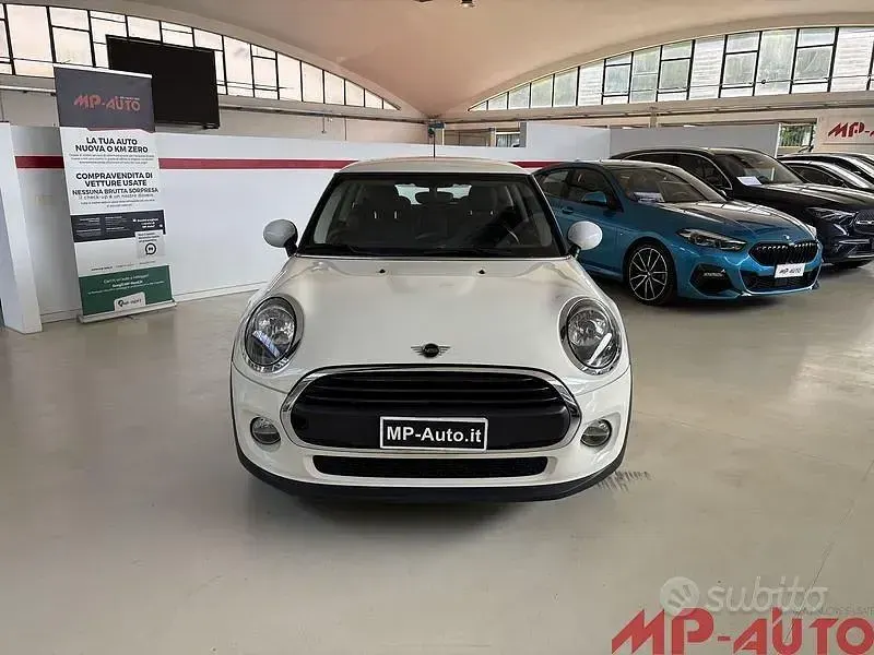 Usata Mini ONE 75 CV (55 kW) 2019 Bianco Utilitaria