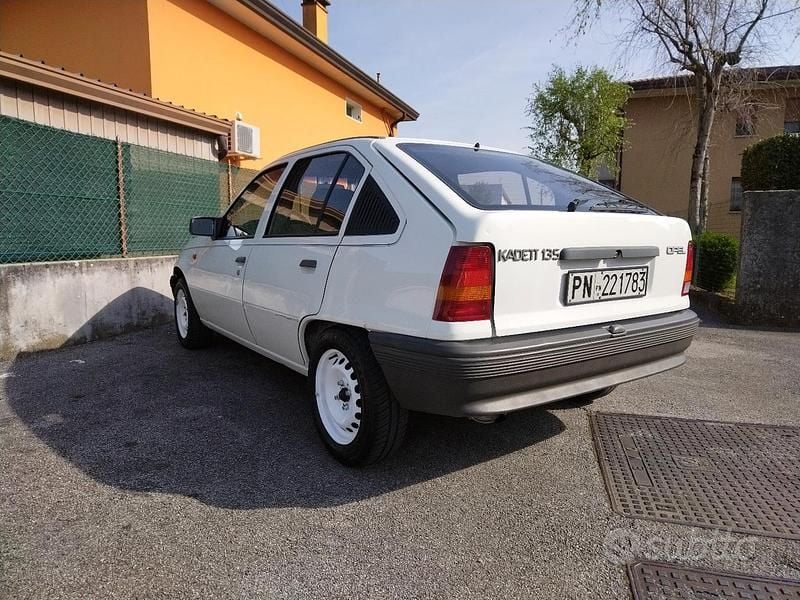 Usata Opel Kadett S 1986 Utilitaria