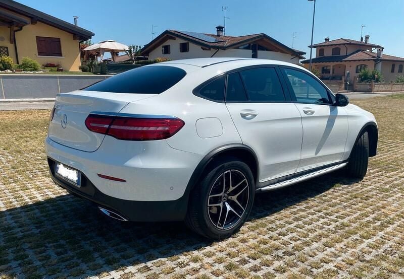 Usata Mercedes GLC250 Premium 211 CV (155 kW) 2019 Bianco Coupé
