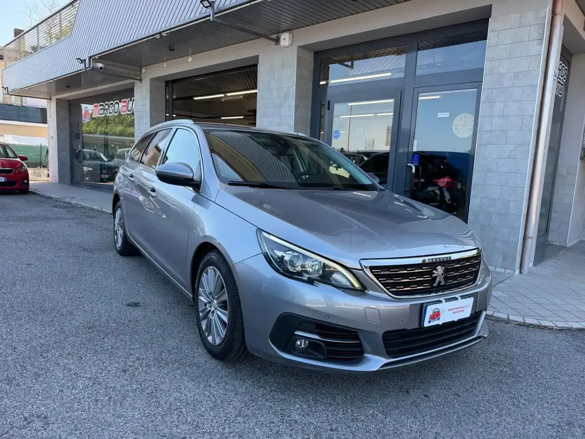 Usata Peugeot 308 131 CV (96 kW) 2021 Grigio Station wagon