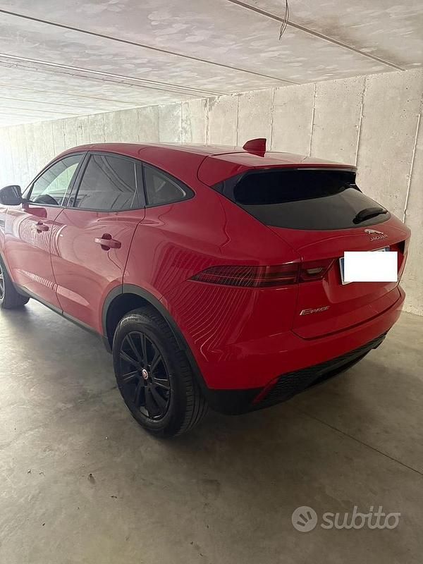 Usata Jaguar E-Pace 150 CV (110 kW) 2019 Rosso SUV