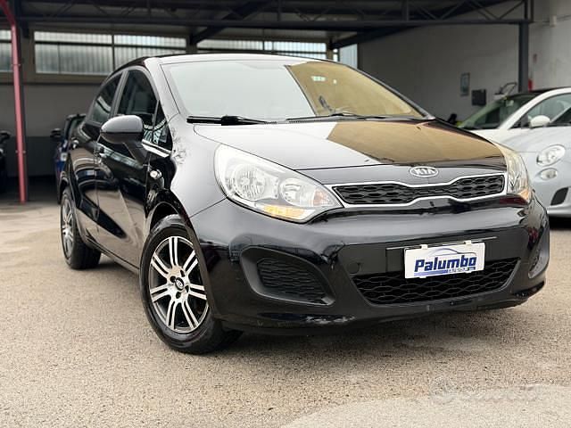 Usata Kia Rio 90 CV (66 kW) 2011 Nero Berlina