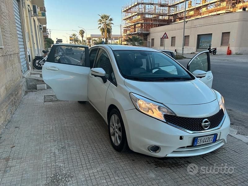 Usata Nissan Note Tekna 90 CV (66 kW) 2013 Bianco Monovolume