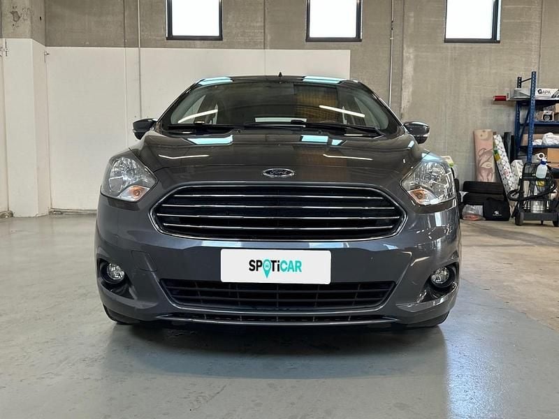 Usata Ford Ka 70 CV (51 kW) 2017 Grigio Berlina