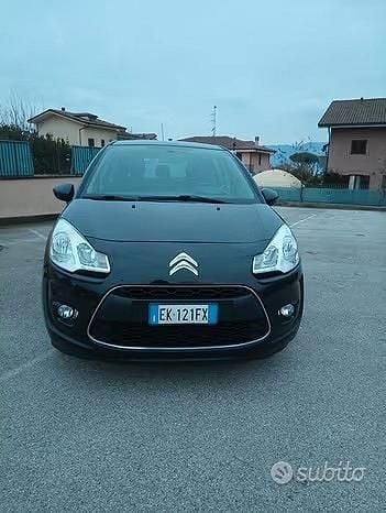 Nero Usata 2011 Citroën C3 Exclusive Due volumi | 2800 € (Ottimo prezzo) - Immagine 1/4