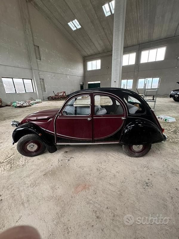 Usata Citroën 2CV Charleston 29 CV (21 kW) 1982 Rosso Berlina