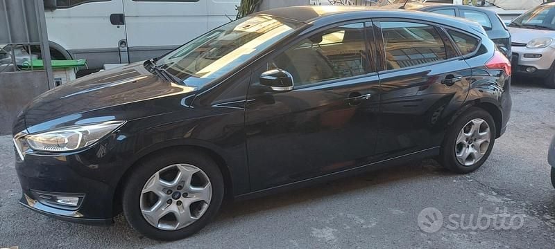 Begagnad Ford Focus Titanium 120 HK (88 kW) 2016 Svart Sedan