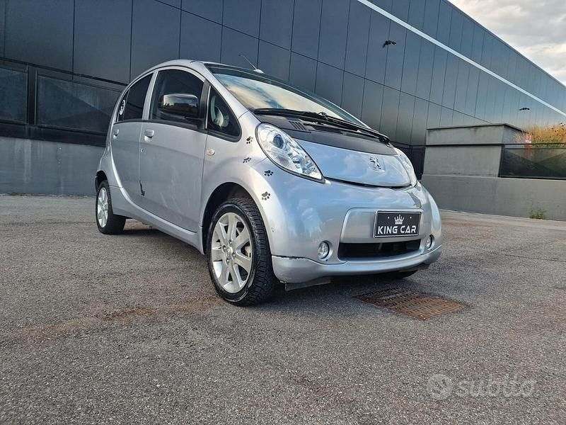 Usata Peugeot iON Active 35 kW (48 CV) 2012 Grigio Utilitaria