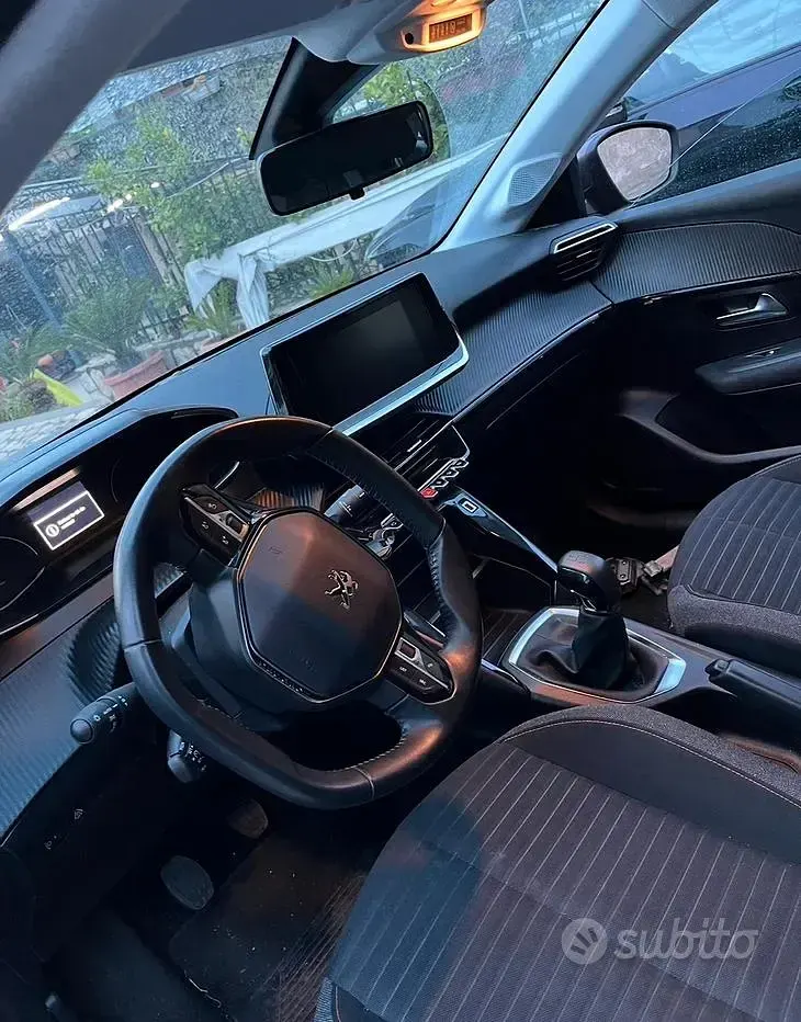 Usata Peugeot 208 75 CV (55 kW) 2020 Grigio Utilitaria