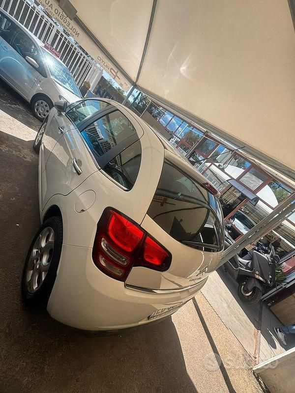 Usata Citroën C3 Style 73 CV (53 kW) 2010 Bianco Berlina