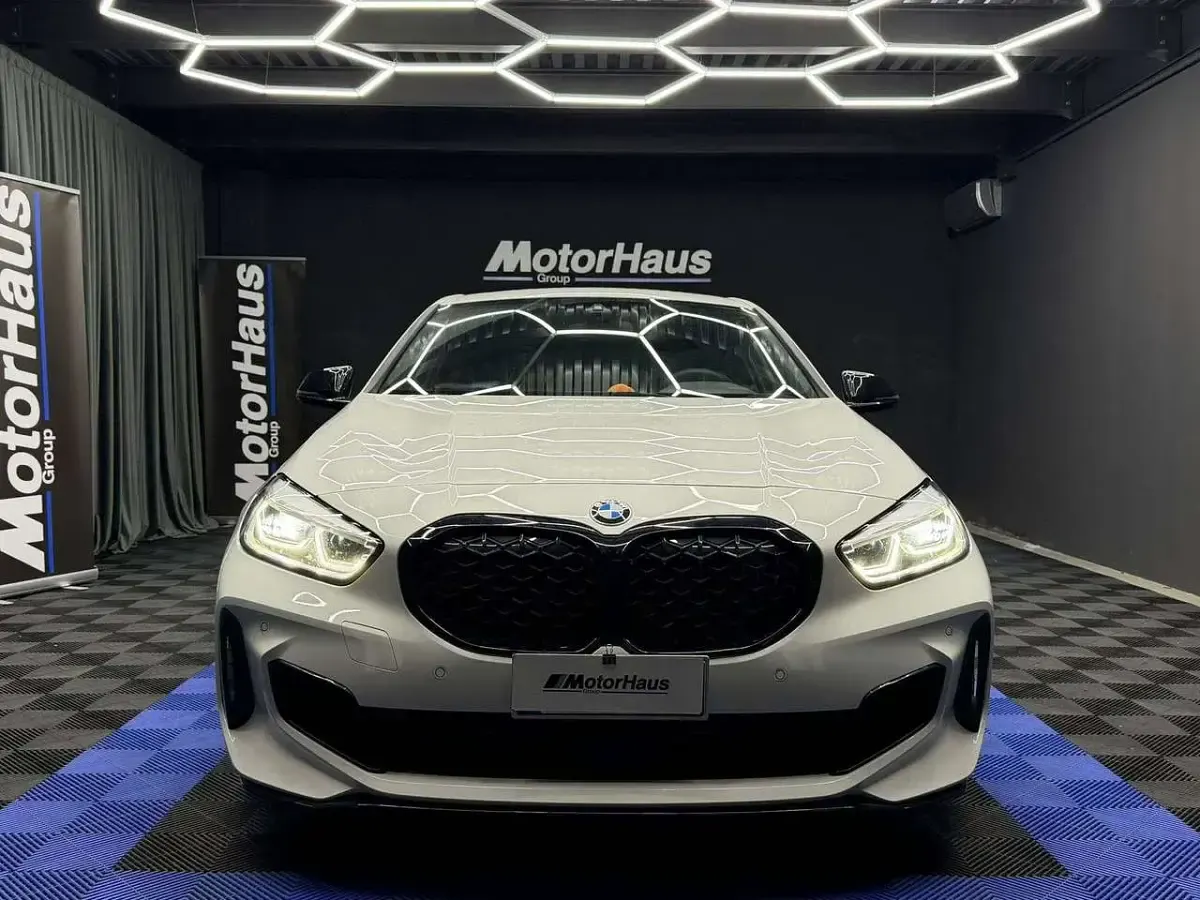 Usata BMW M135 306 CV (225 kW) 2020 Bianco Utilitaria
