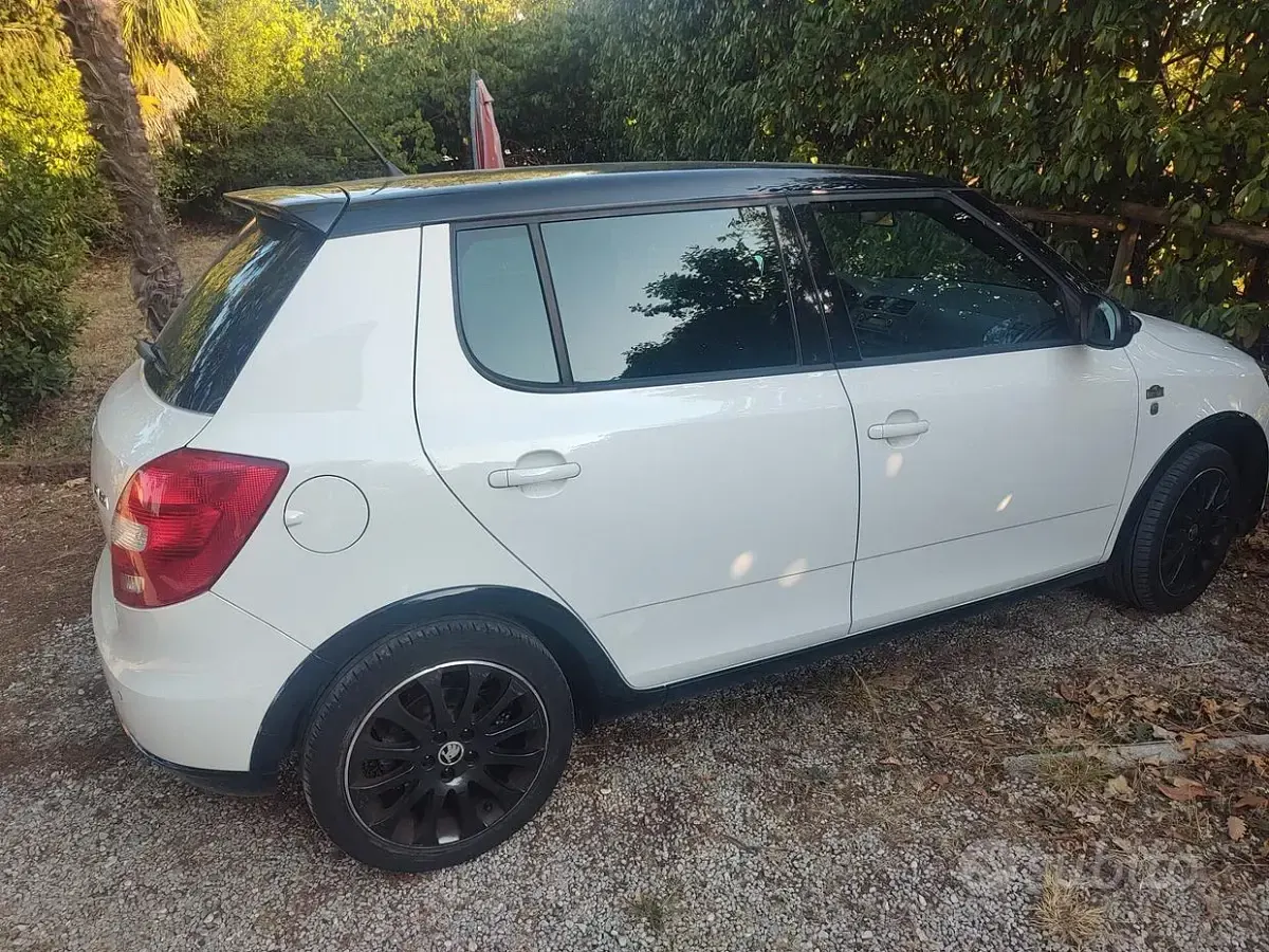 Usata Skoda Fabia Monte Carlo 69 CV (50 kW) 2014 Bianco Berlina