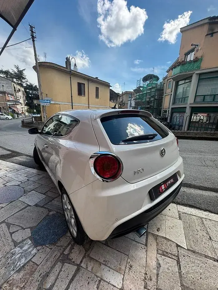 Gebraucht Alfa Romeo MiTo Distinctive 135 PS (99 kW) 2012 Weiß Kleinwagen