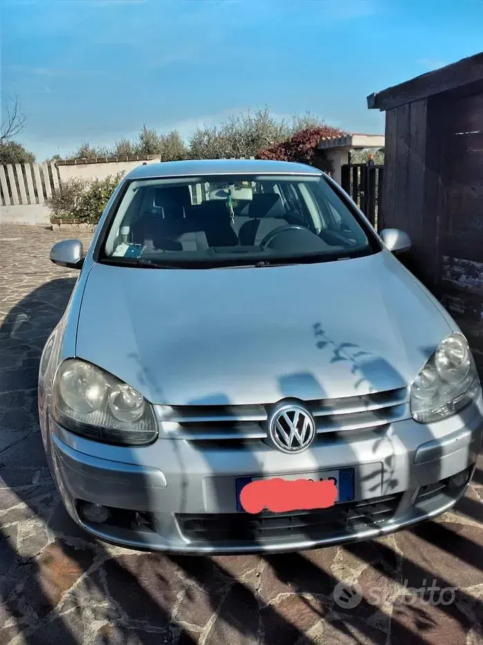 Usata VW Golf IV 140 CV (102 kW) 2003 Grigio Berlina