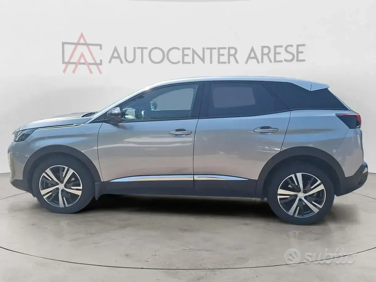 Usata Peugeot 3008 Allure 131 CV (96 kW) 2023 Grigio SUV