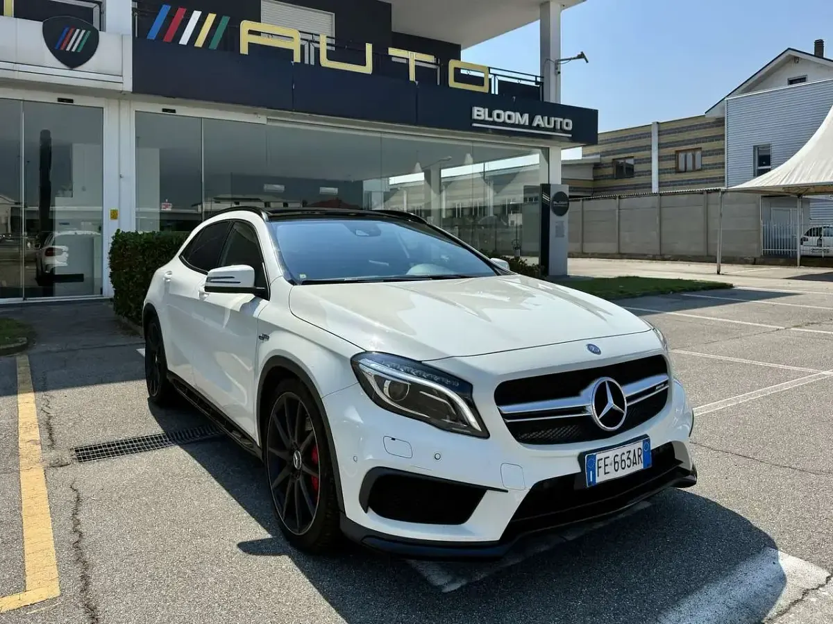 Usata Mercedes GLA45 AMG AMG 381 CV (280 kW) 2016 Cirrus white SUV