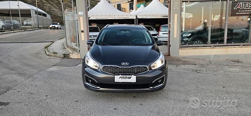 Usata Kia Ceed 136 CV (100 kW) 2018 Grigio Utilitaria