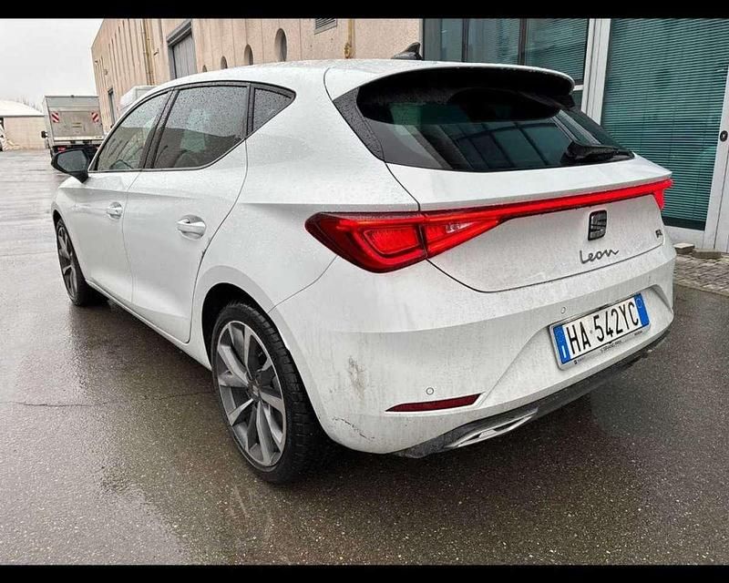 Usata Seat Leon FR 116 CV (85 kW) 2025 Bianco Berlina