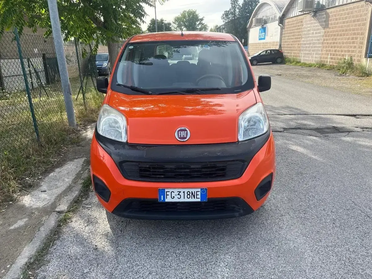 Usata Fiat Qubo Trekking 95 CV (69 kW) 2017 Arancione Monovolume