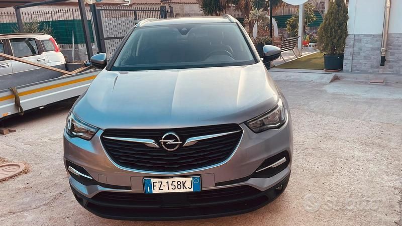 Grigio Usata 2019 Opel Grandland X SUV | 12.500 € (Ottimo prezzo) - Immagine 1/4