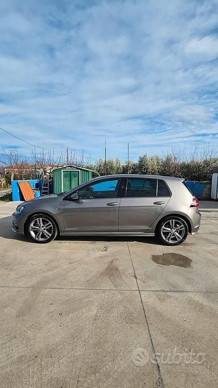 Usata VW Golf VII R-line 150 CV (110 kW) 2016 Grigio Berlina