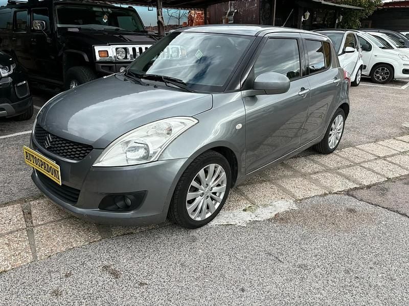 Usata Suzuki Swift GL 94 CV (69 kW) 2012 Grigio Utilitaria