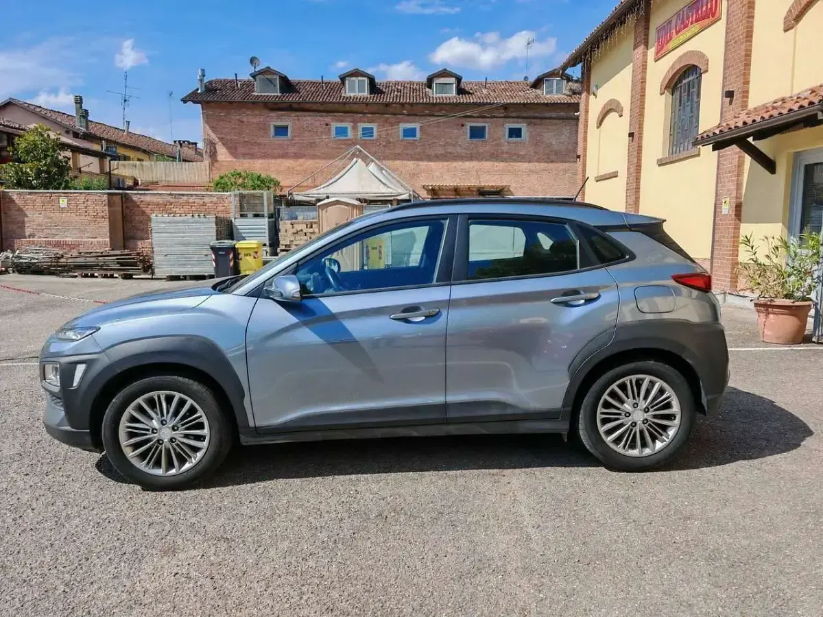 Usata Hyundai Kona 120 CV (88 kW) 2018 Grigio SUV