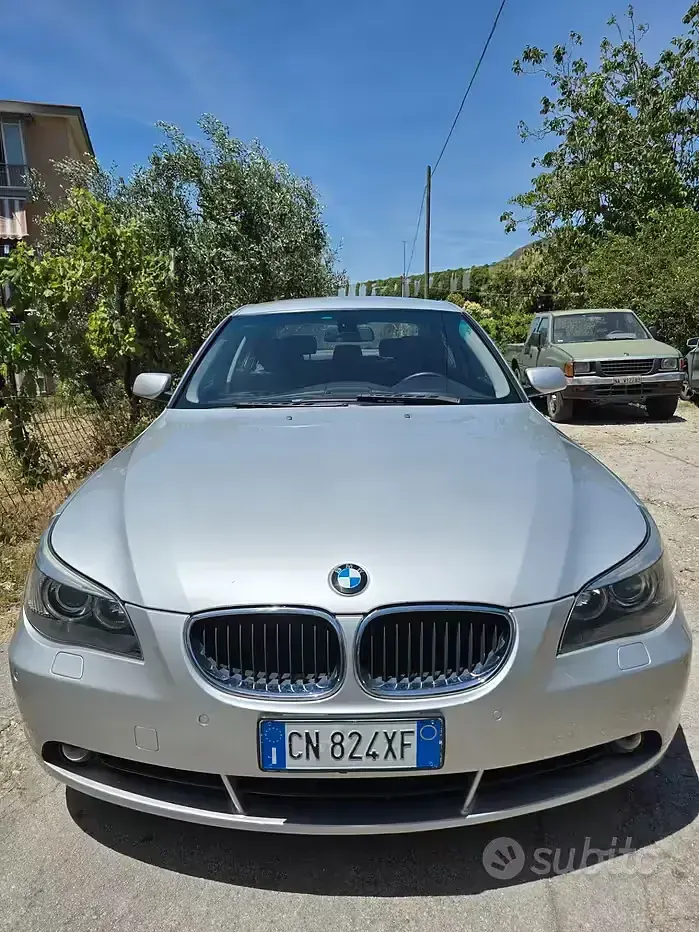 Usata BMW 530 Comfort Edition 218 CV (160 kW) 2004 Grigio Berlina