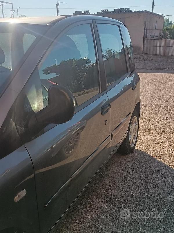 Usata Fiat Multipla 103 CV (75 kW) 2006 Monovolume