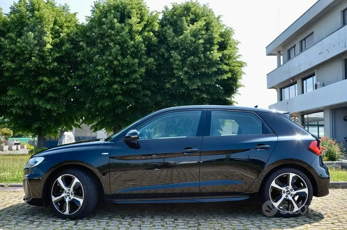 Usata Audi A1 S-Line 110 CV (80 kW) 2023 Nero SUV