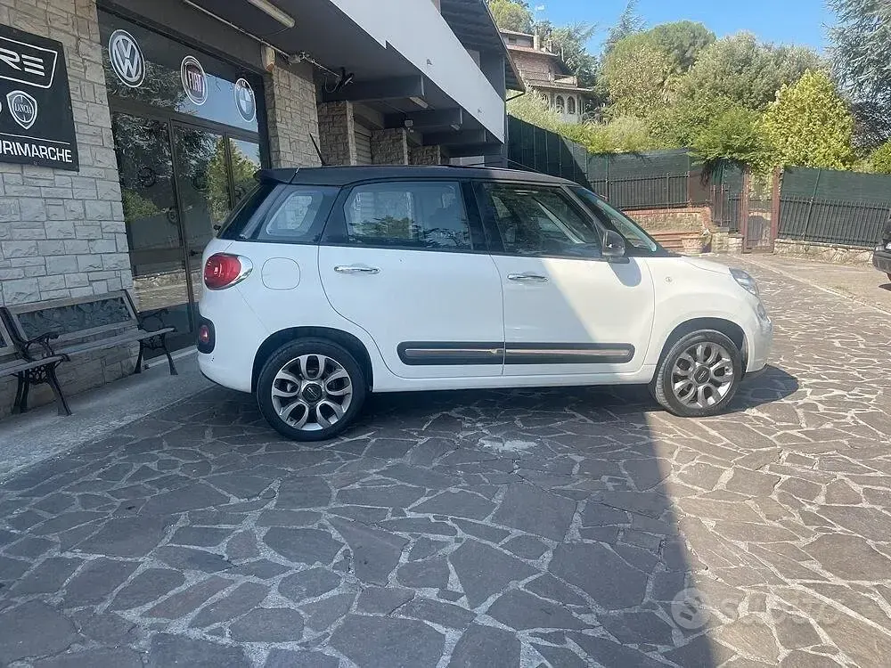 Usata Fiat 500L Lounge 85 CV (62 kW) 2014 Bianco Monovolume