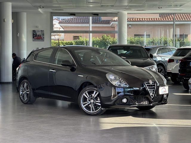 Usata Alfa Romeo Giulietta Distinctive 120 CV (88 kW) 2015 Nero Berlina