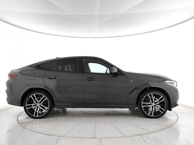Usato 2022 BMW X6 3.0 El_Hybrid 340 CV (85.000 €)