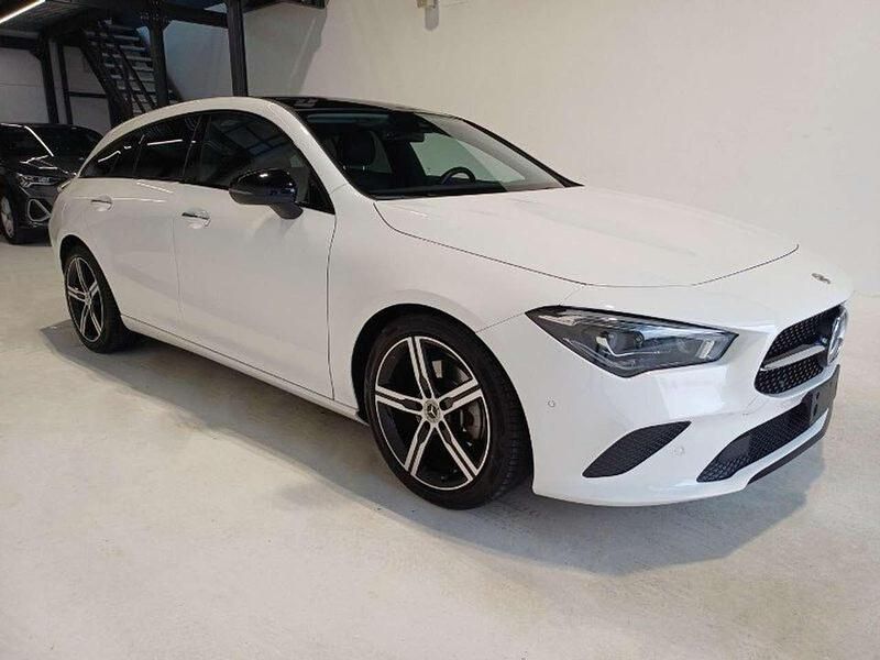 Bianco Usata 2022 Mercedes CLA180 Shooting Brake Station wagon | 28.700 € (Buon prezzo) - Immagine 1/4