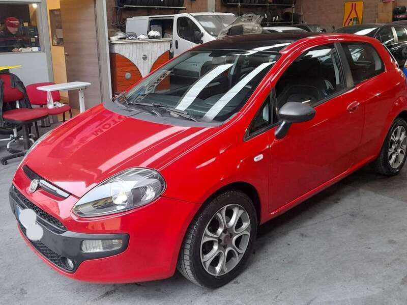 Rosso Usata 2012 Fiat Punto S Due volumi | 4750 € (Buon prezzo) - Immagine 1/4
