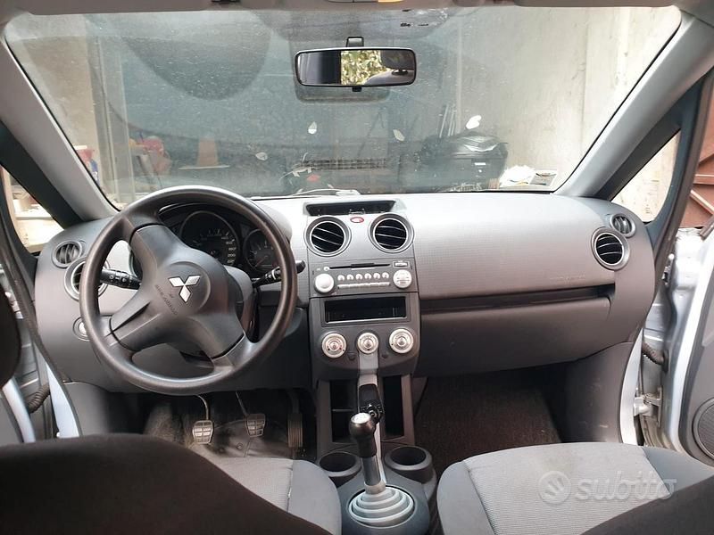 Usata Mitsubishi Colt Inform 75 CV (55 kW) 2006 Berlina