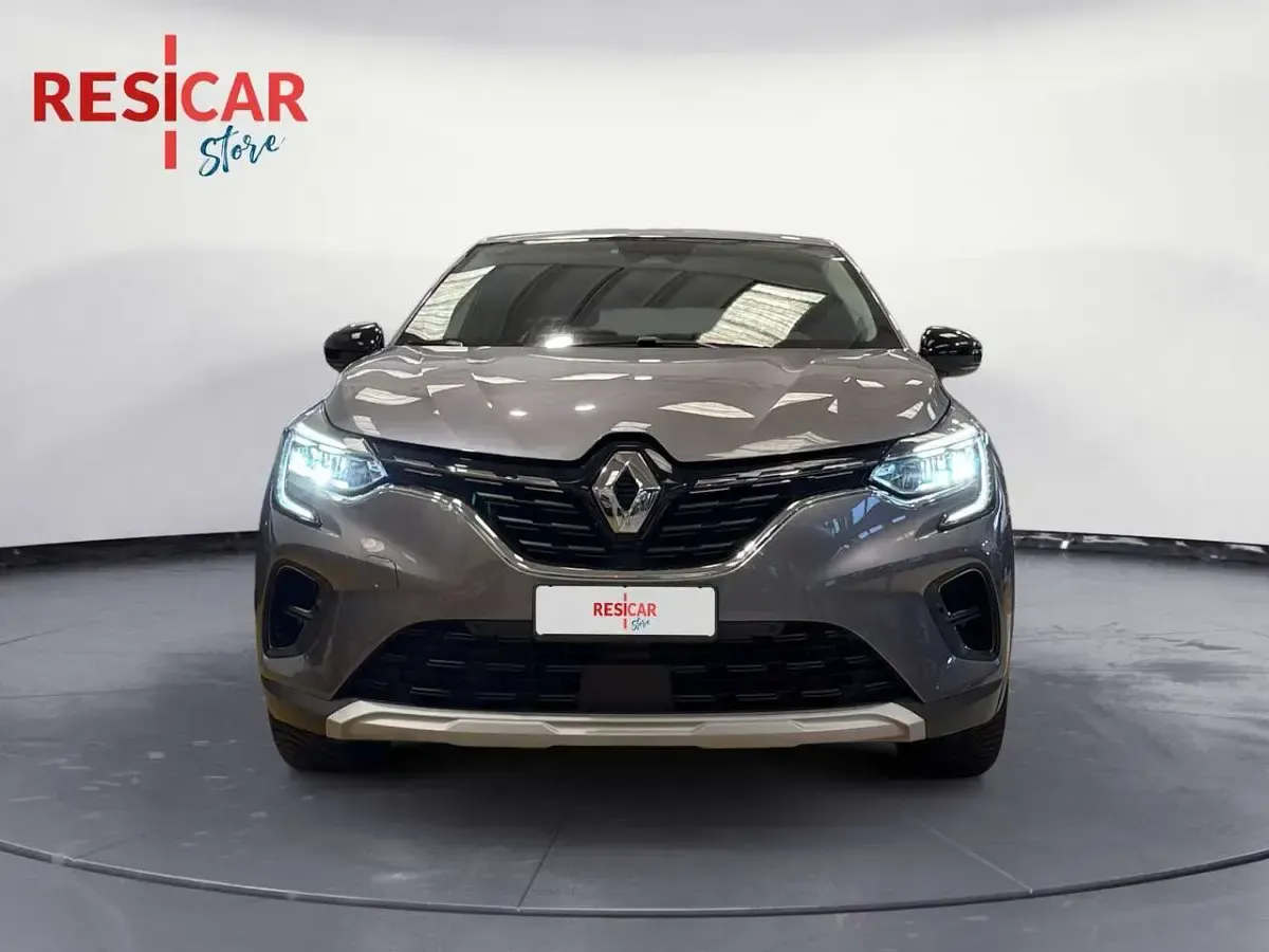 Usata Renault Captur Equilibre 94 CV (69 kW) 2023 Grigio metallizzato SUV