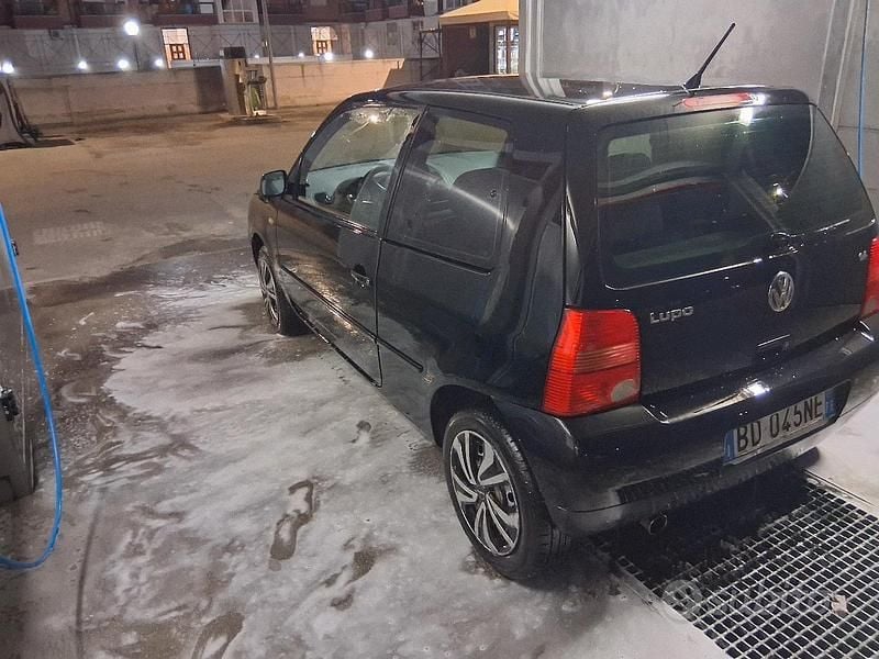 Usata VW Lupo 75 CV (55 kW) 2000 Nero Utilitaria
