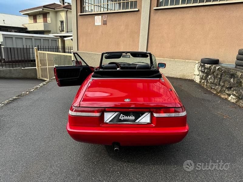 Usata Alfa Romeo Spider 122 CV (89 kW) 1990 Rosso Cabrio